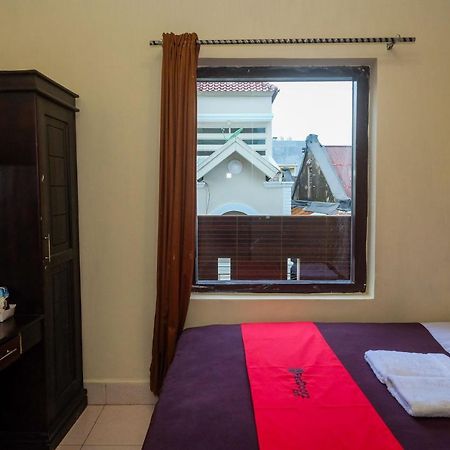 Reddoorz At Hotel Rich Parepare Near Pantai Mattirotasi 外观 照片