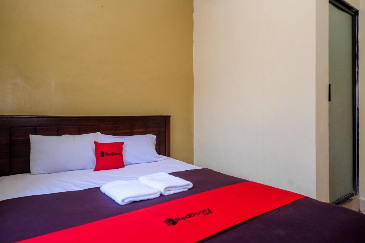 Reddoorz At Hotel Rich Parepare Near Pantai Mattirotasi 外观 照片