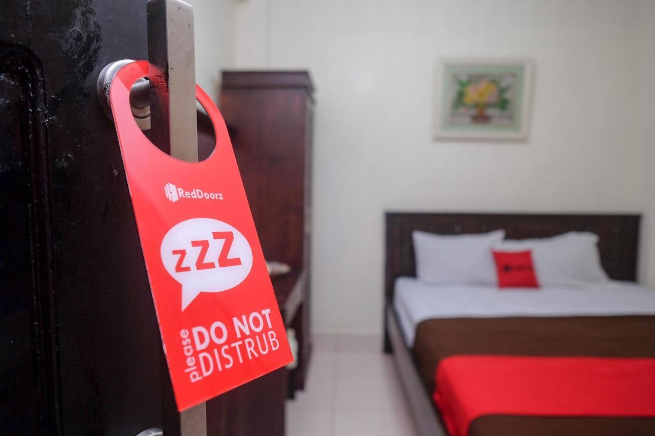 Reddoorz At Hotel Rich Parepare Near Pantai Mattirotasi 外观 照片