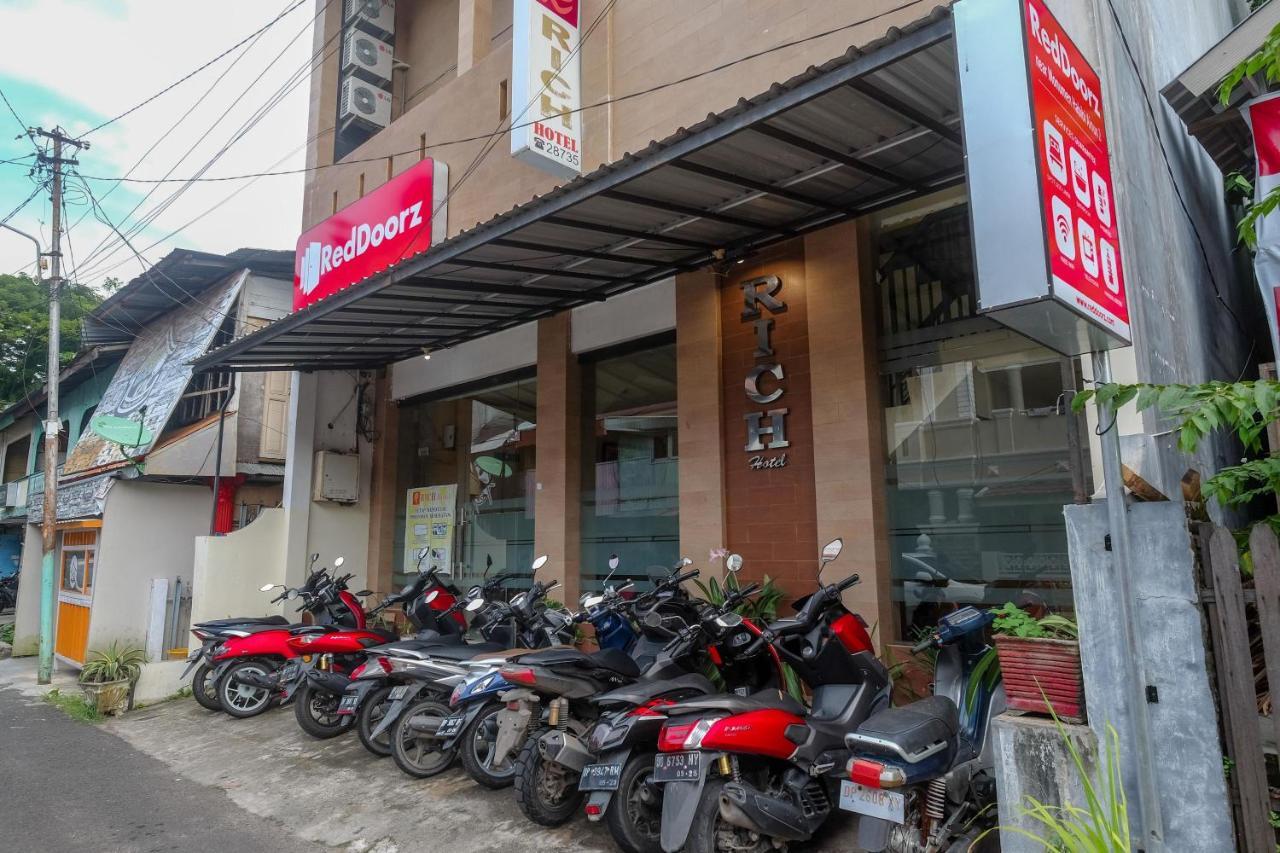 Reddoorz At Hotel Rich Parepare Near Pantai Mattirotasi 外观 照片