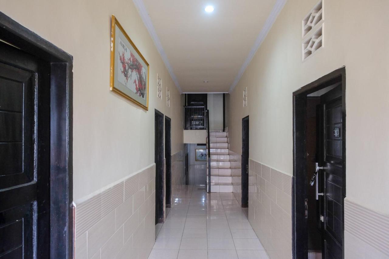 Reddoorz At Hotel Rich Parepare Near Pantai Mattirotasi 外观 照片