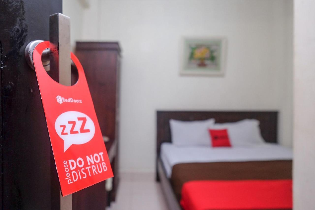 Reddoorz At Hotel Rich Parepare Near Pantai Mattirotasi 外观 照片