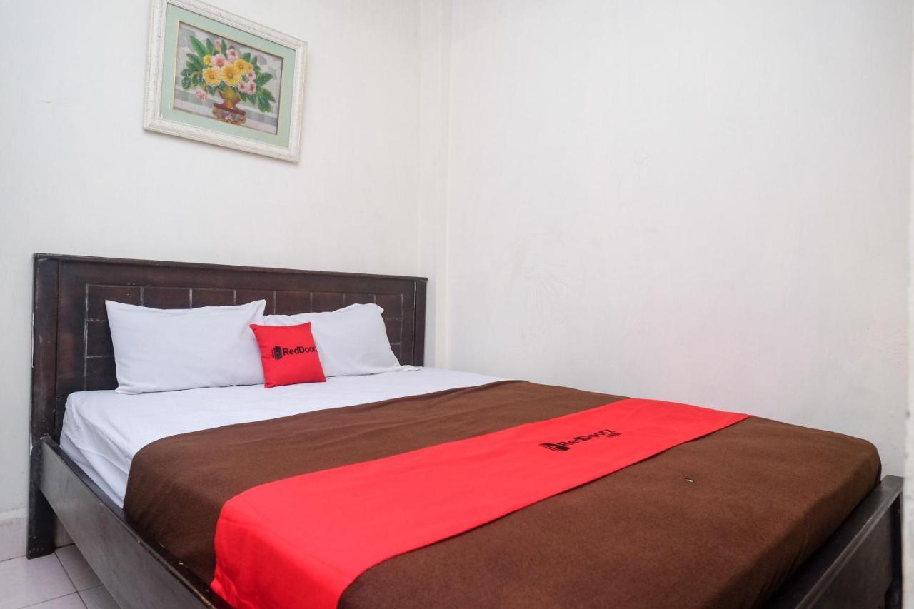 Reddoorz At Hotel Rich Parepare Near Pantai Mattirotasi 外观 照片